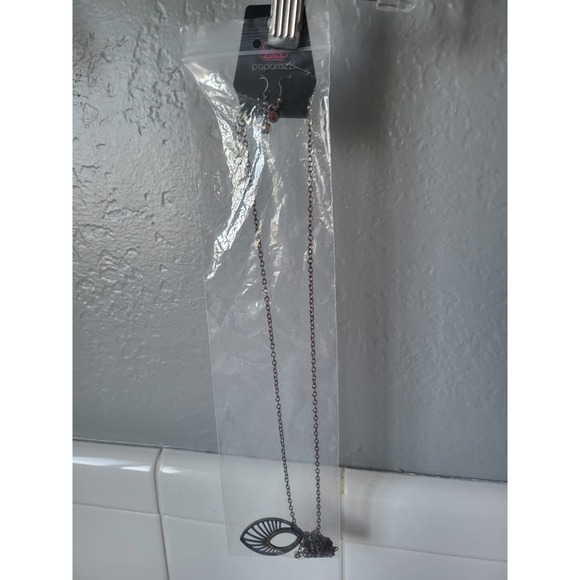 Paparazzi Bronze and Orange Necklace & Earring Set - Picture 3 of 3